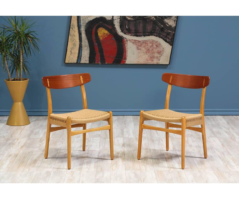 Hans J. Wegner CH-23 Dining Chairs for Carl Hansen & Søn In Excellent Condition In Los Angeles, CA