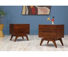 Pair of Vladimir Kagan Style Nightstands