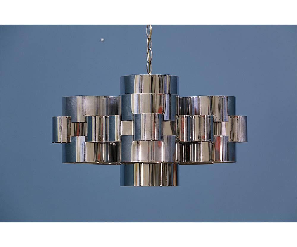 Designer: Curtis Jere
Manufacturer: Artisan House
Period/Style: Mid-Century Modern
Country: United States
Date: 1970s

Dimensions: 13? H x 23? W
Materials: Chrome
Condition: Shows minor wear consistent with age and use
Number of items: