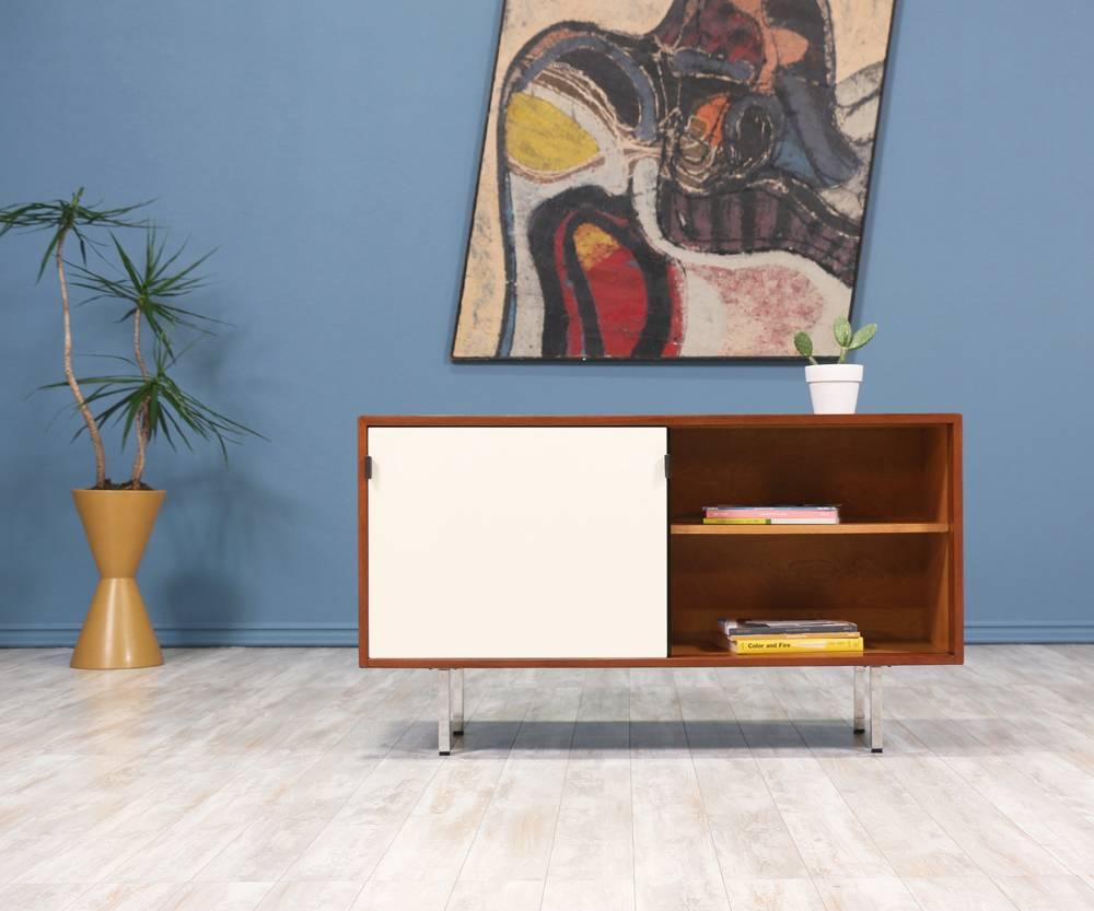 American Florence Knoll Lacquered and Walnut Credenza
