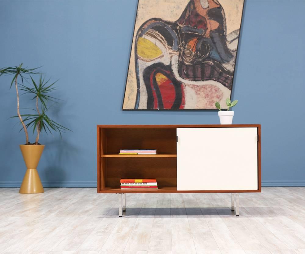 Mid-Century Modern Florence Knoll Lacquered and Walnut Credenza