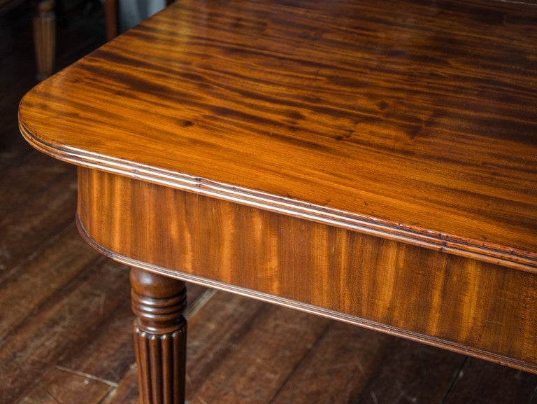 Mahogany Regency period mahogany extending dining table attributed to Gillows For Sale
