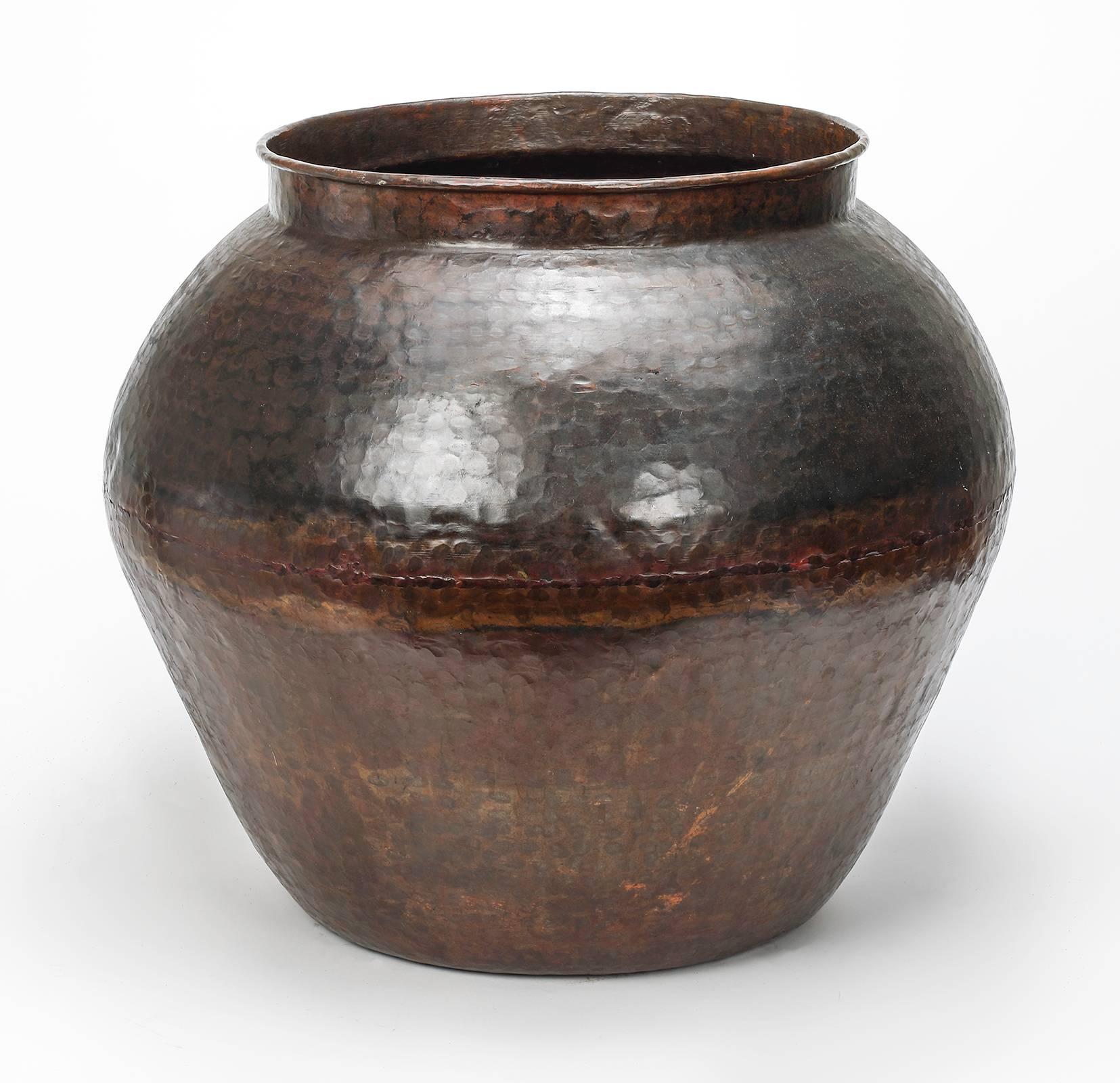 Mid-20th Century Large Hand-Hammered Copper Pot