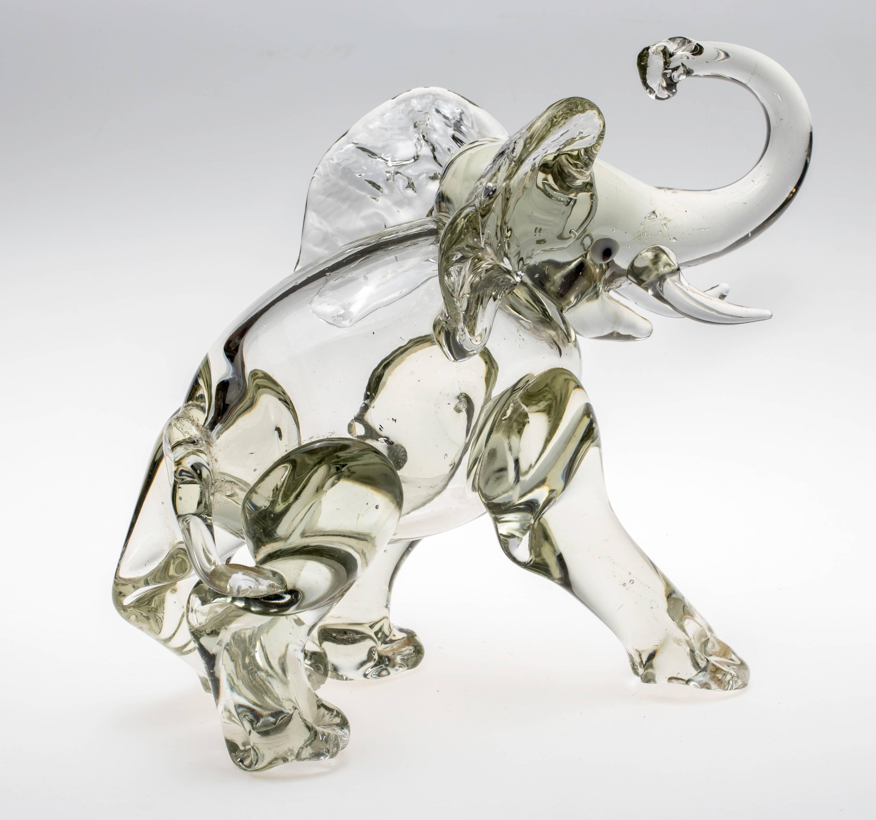 glass elephants figurines