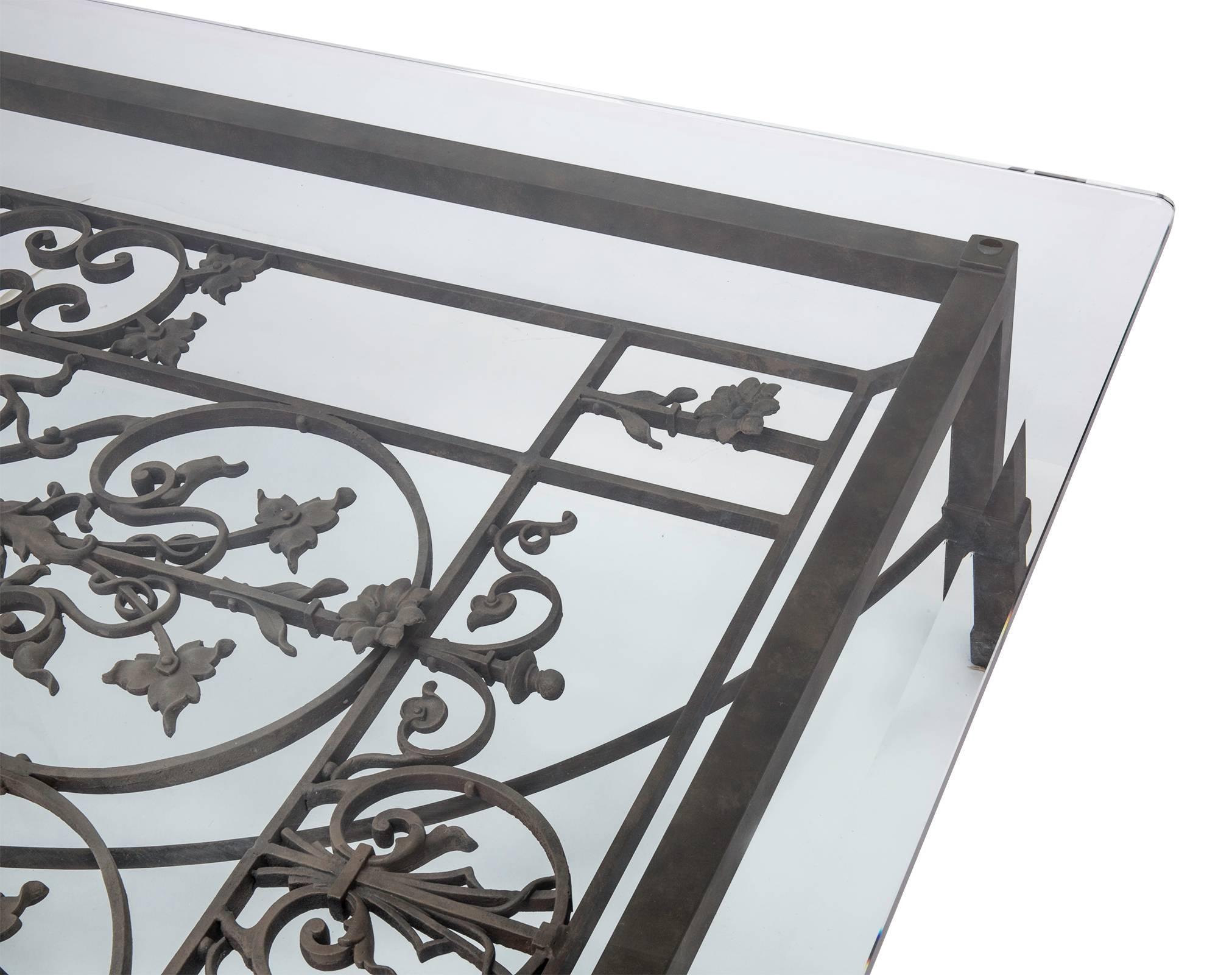 Coffee Table, Antique French Iron Gate, large scale  In Good Condition For Sale In Summerland, CA