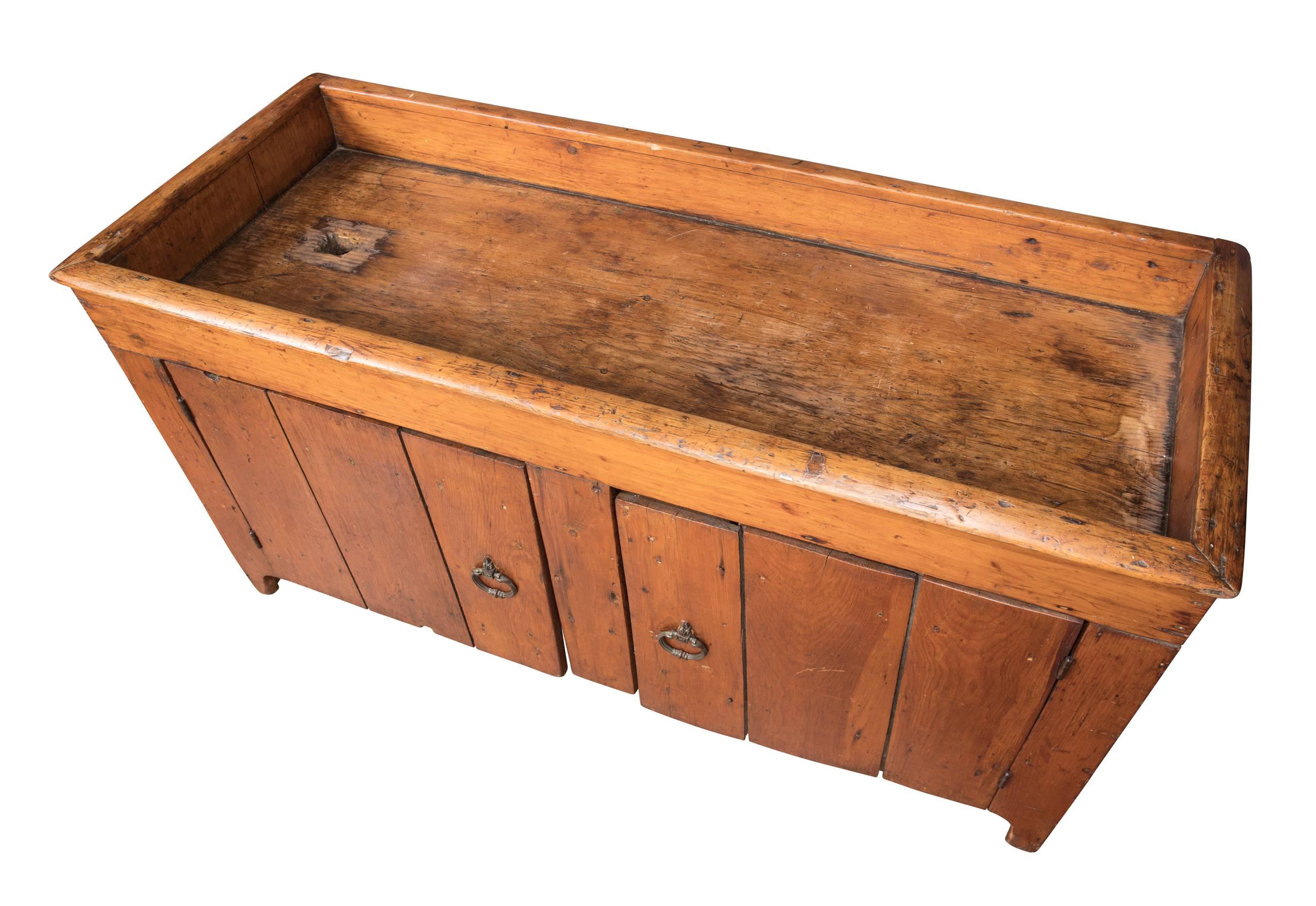 19th Century Americana Primitive Pine Dry Sink In Excellent Condition In Summerland, CA