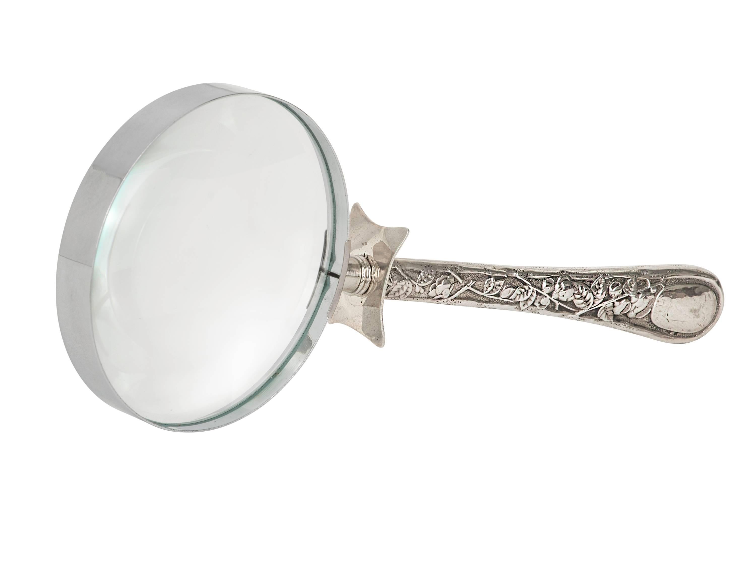Lovely Gorham antique sterling silver handle magnifier. Hallmarked G Anchor and Sterling marked on top backside of the handle.