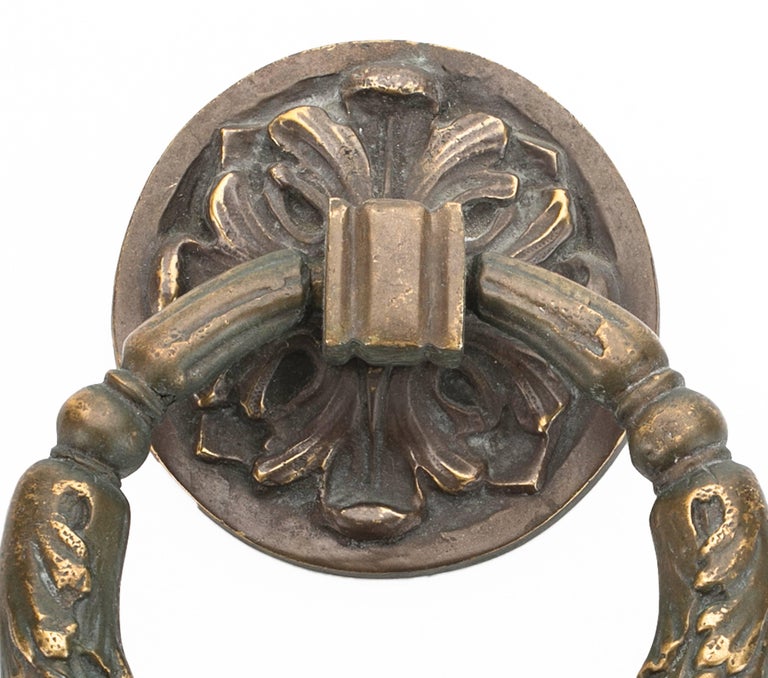 Antique French Wreath Style Bronze Door Knocker For Sale At 1stdibs 20th Century Antique French Wreath Style Bronze Door Knocker For Sale - Antique French Wreath Style Bronze Door Knocker For Sale At 1stdibs