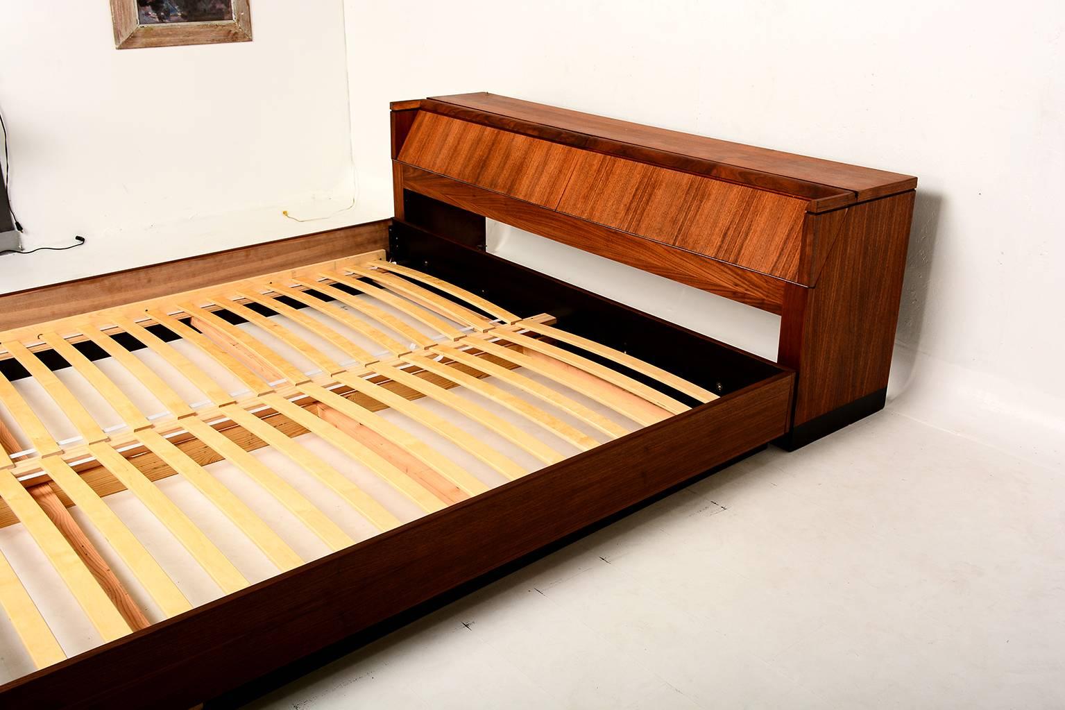 American Mid-Century Modern King Platform Bed in Walnut Wood