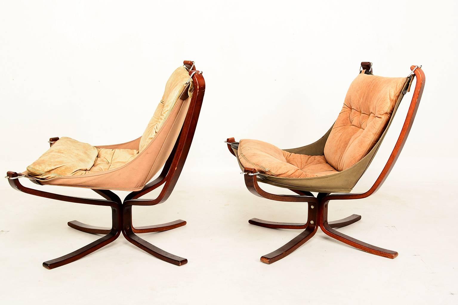 Scandinavian Modern Falcon Chairs and Ottoman Sigurd Resell