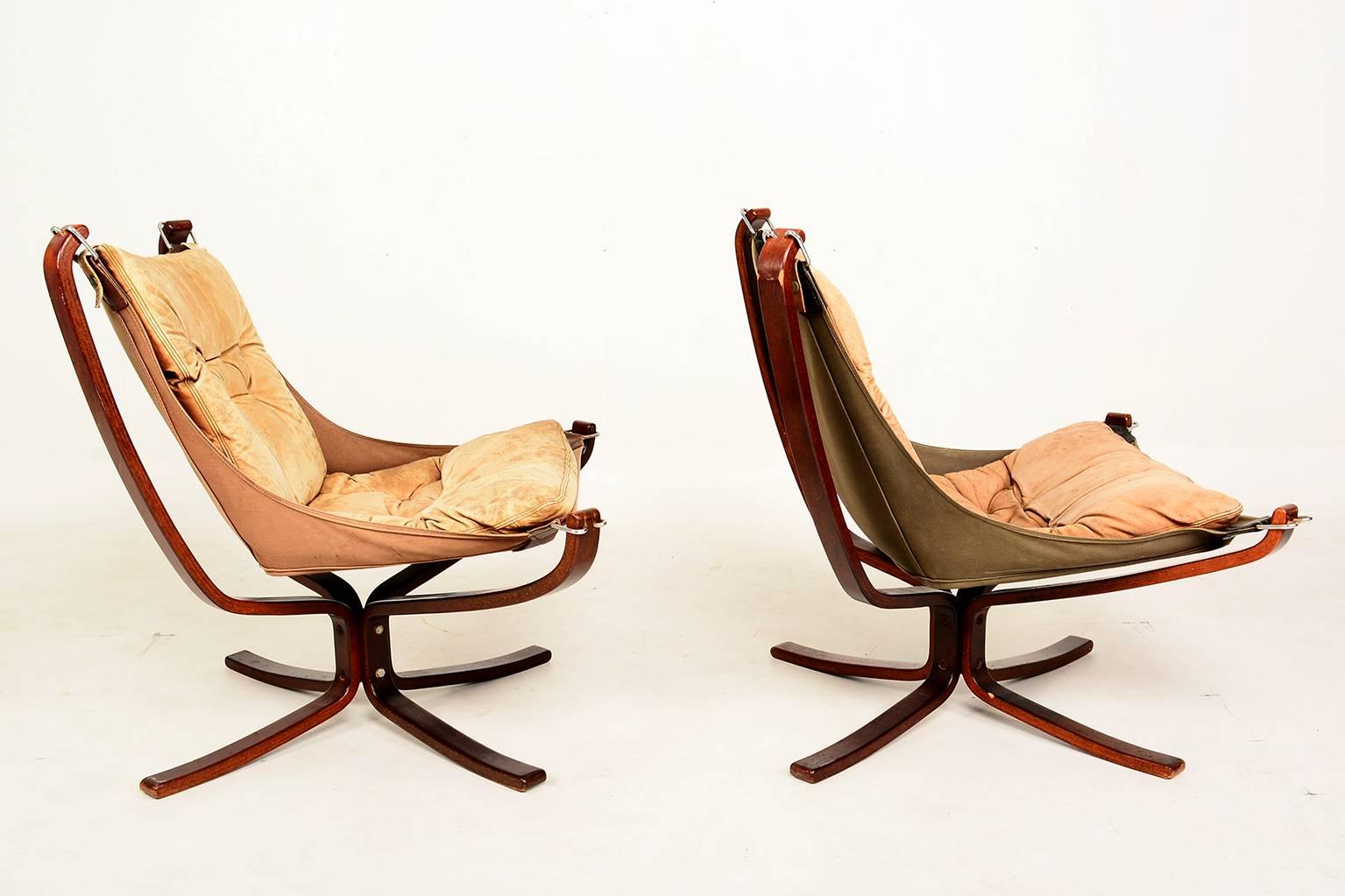 Canvas Falcon Chairs and Ottoman Sigurd Resell