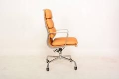 Chaise Executive Soft Pad par Eames pour Herman Miller