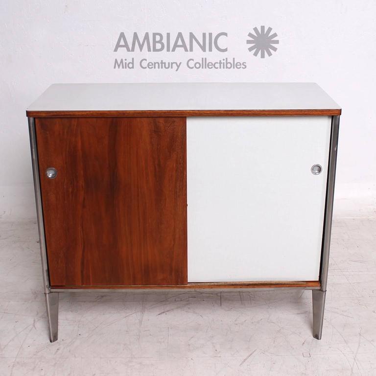 Mid-Century Modern Cabinet Walnut Plywood Eames Nelson Era For Sale at