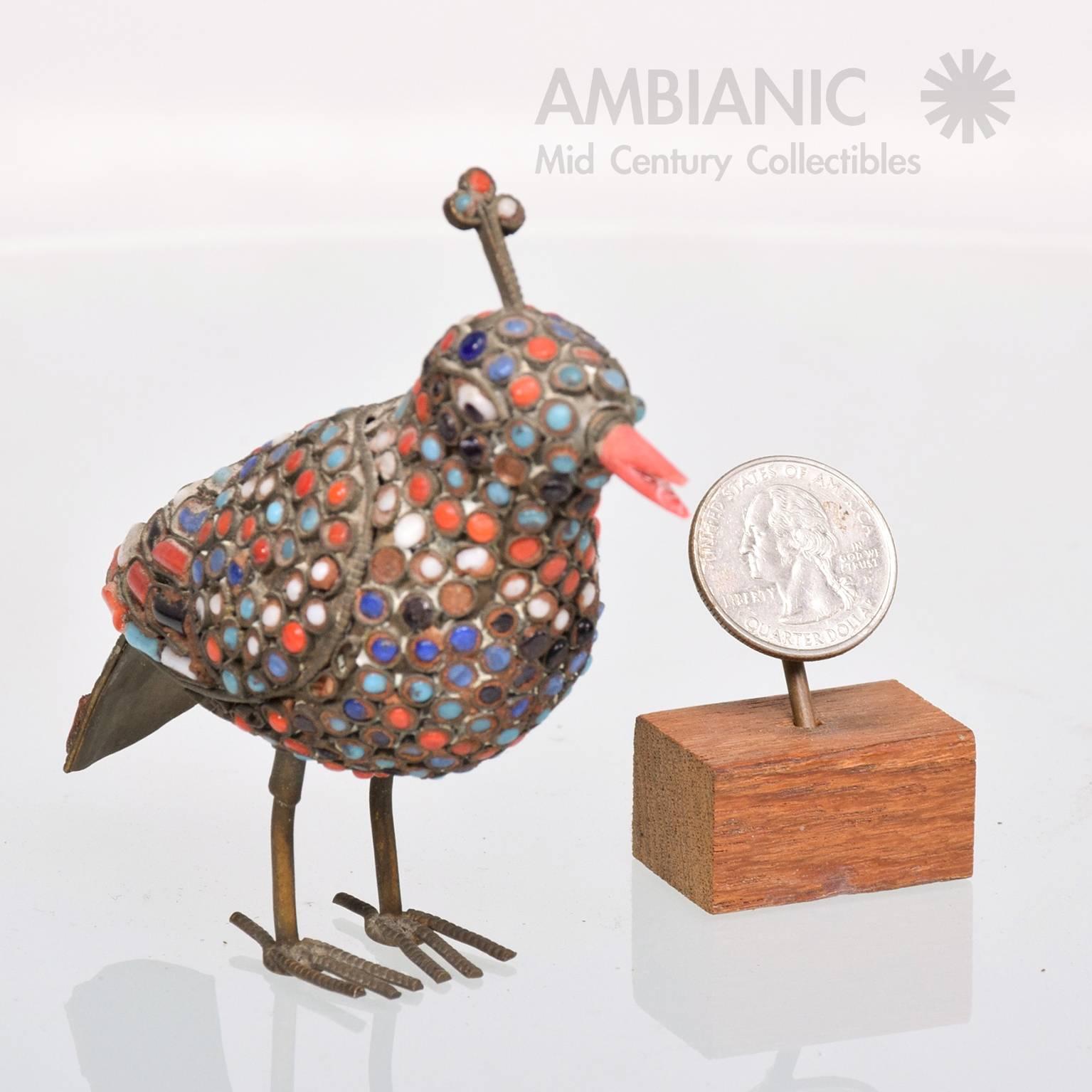 American Antique Bird Sculpture with Colred Stones