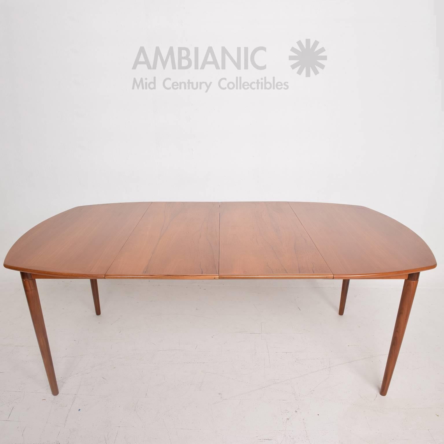 Mid-Century Danish Modern Teak Dining Table with Two Extensions In Excellent Condition In Chula Vista, CA