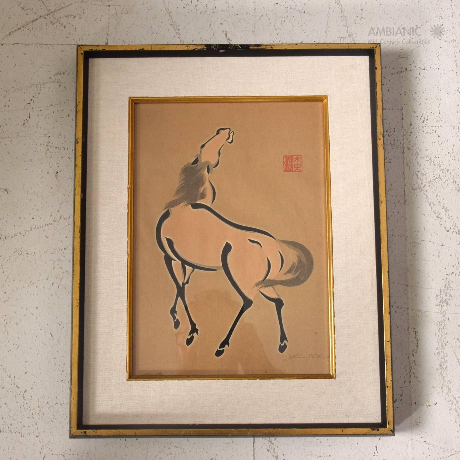 For your consideration a set of wood block prints on paper Japanese horse paintings .

Signed.

Original frame. Some fade and stains present. 

Horizontal painting: 18