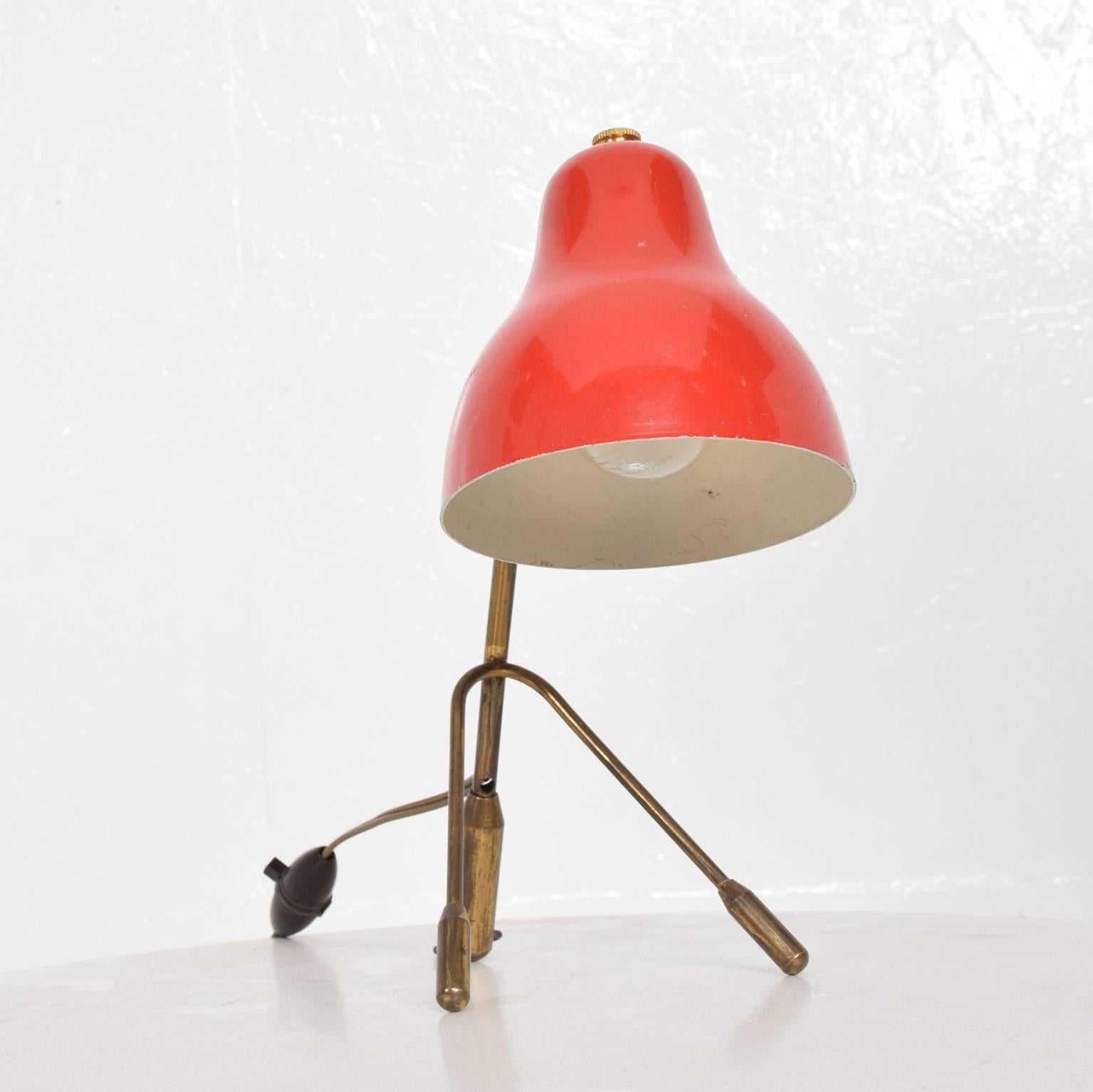 Midcentury Italian Modern Red Table Lamp -Wall Sconce In Good Condition In Chula Vista, CA