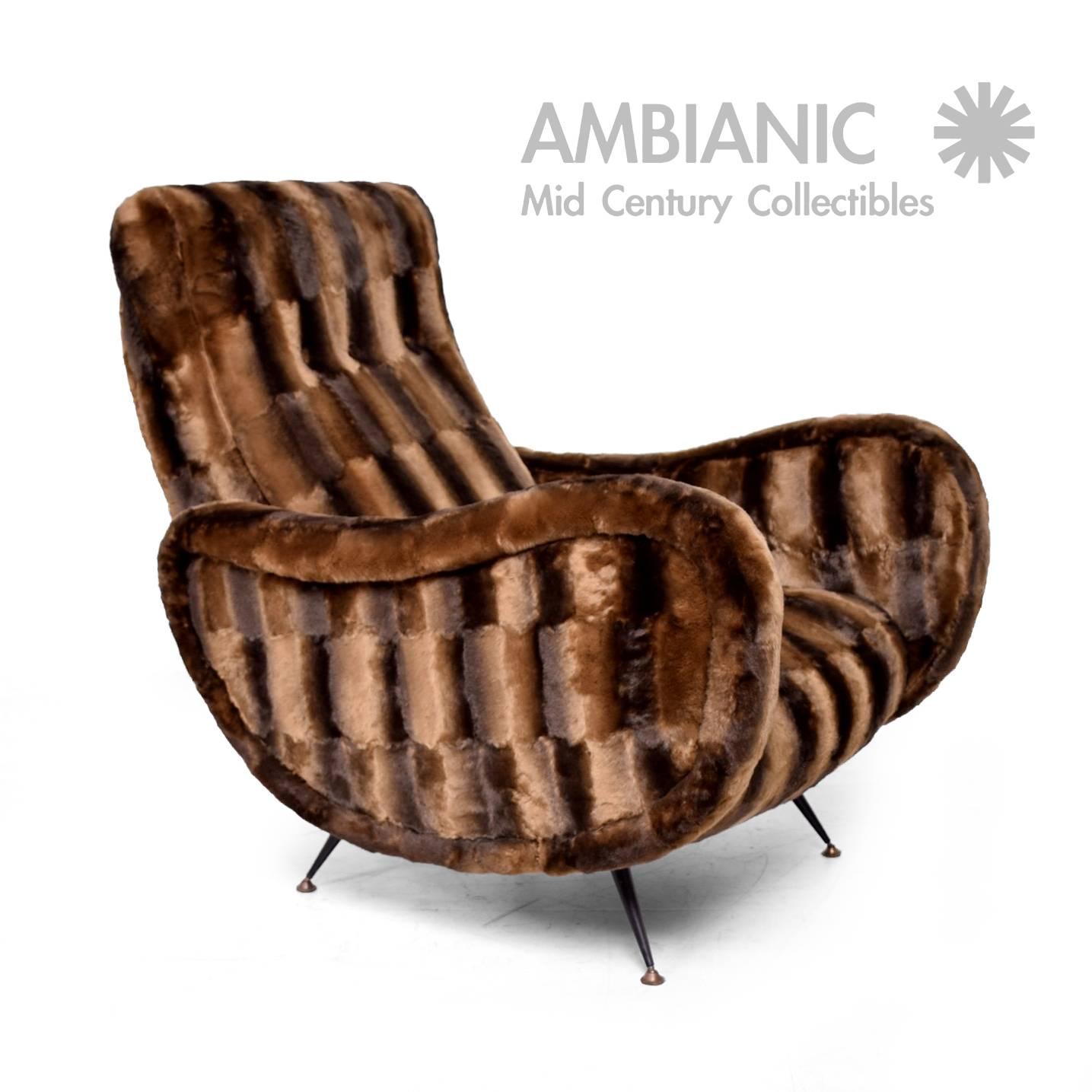For your consideration a single Italian chair. 

New upholstery in faux fur. 
Unmarked.
 