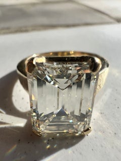 Bague de fiançailles des années 1970 avec diamant taille émeraude de 4,08 carats certifié GIA