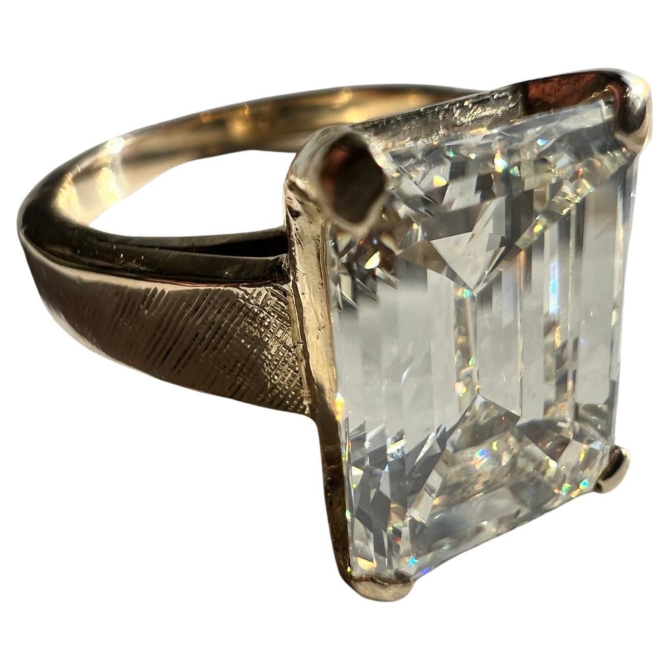 Bague de fiançailles des années 1970 avec diamant taille émeraude de 4,08 carats certifié GIA en vente