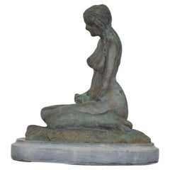 Escultura de bronce fundido de los años 60 Mujer desnuda sentada Estilo de Francisco Zuniga México