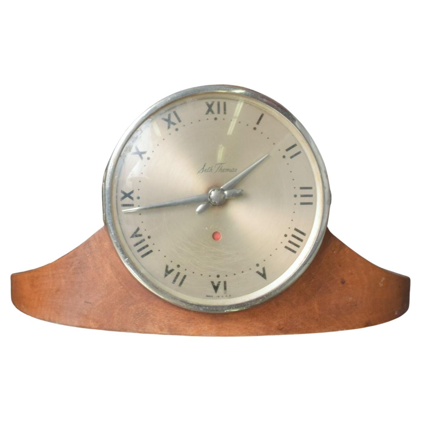 1950s Seth Thomas Dynaire 2 E Wood Mantel Vintage Art Deco Clock
