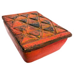 1960 Bitossi Cerámica Roja Caja con Tapa Diseño en Relieve Italia