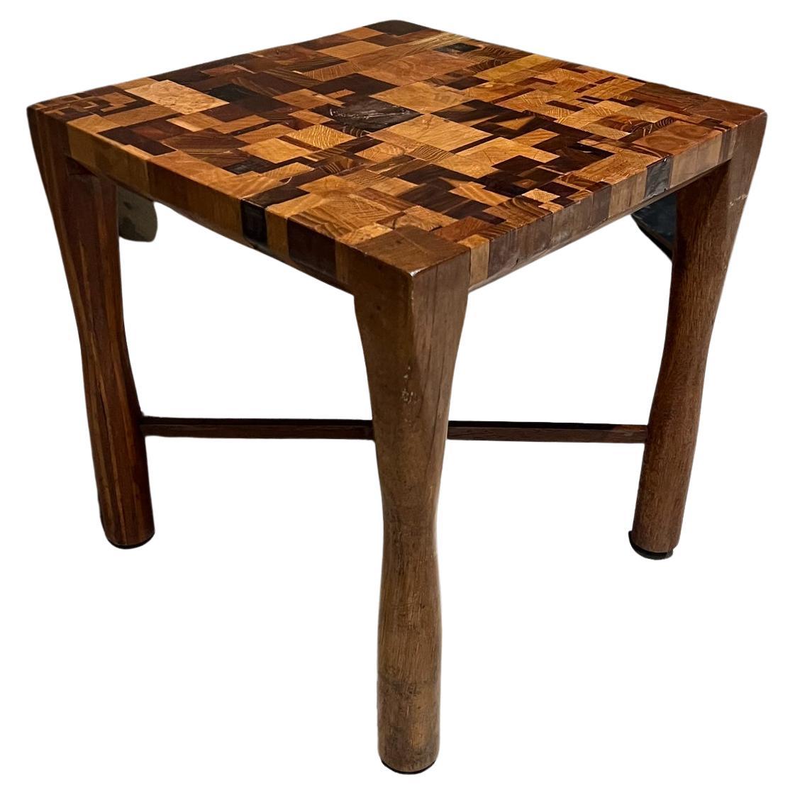 Table d'appoint en bois exotique fabriquée sur-mesure dans le style d'un cordonnier mexicain, années 1970 en vente