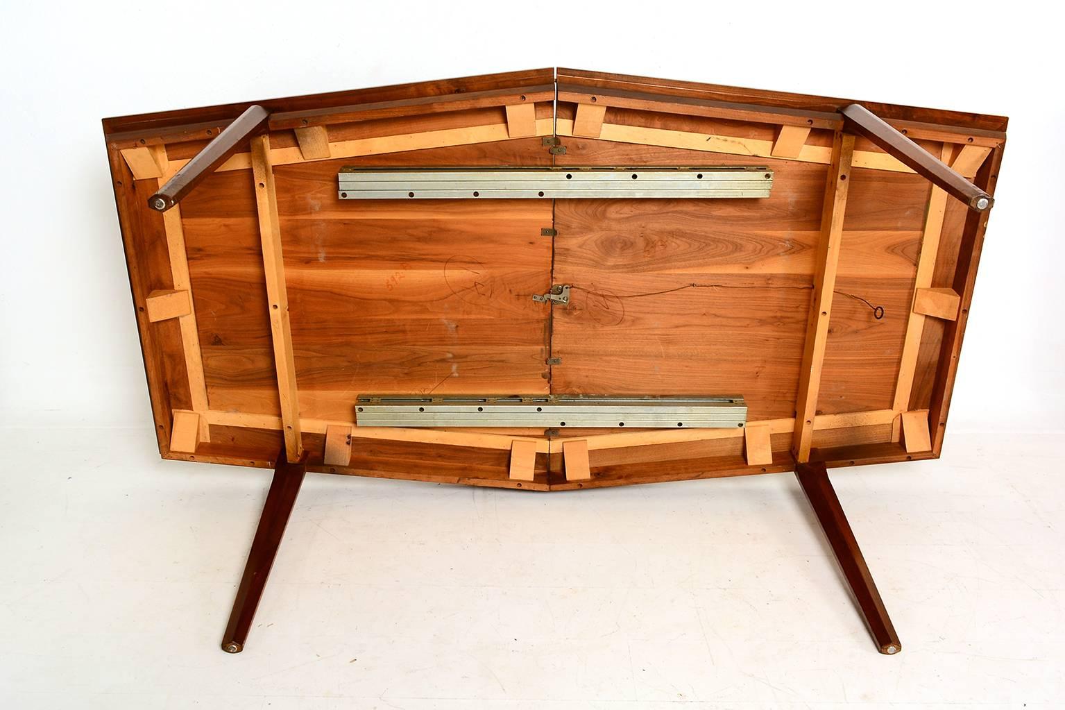 Mid-20th Century Mid Century Modern Monteverdi and Young Dining Table