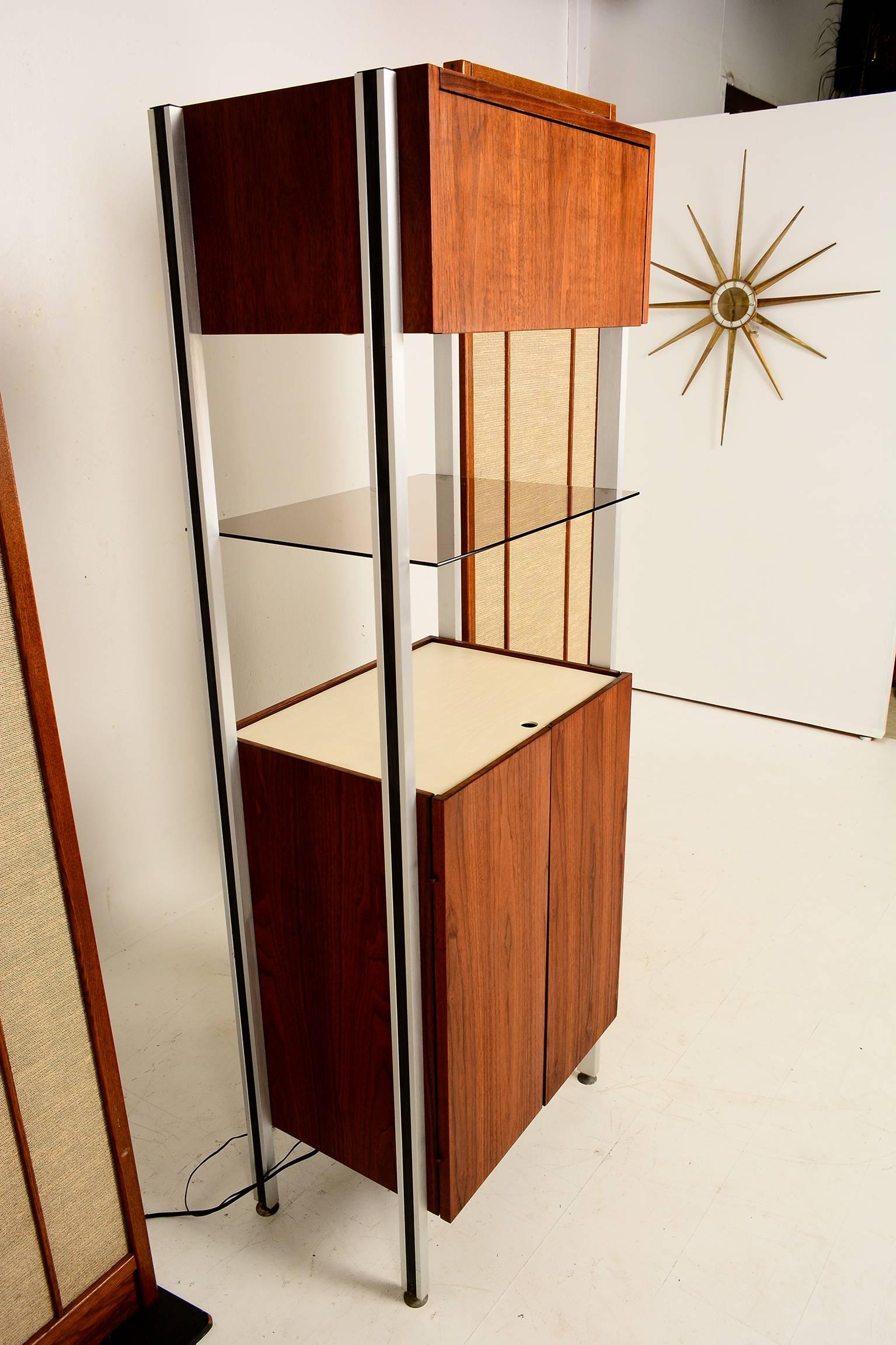 American Midcentury Wall Unit Stereo Cabinet in Walnut and Aluminium, 1960s