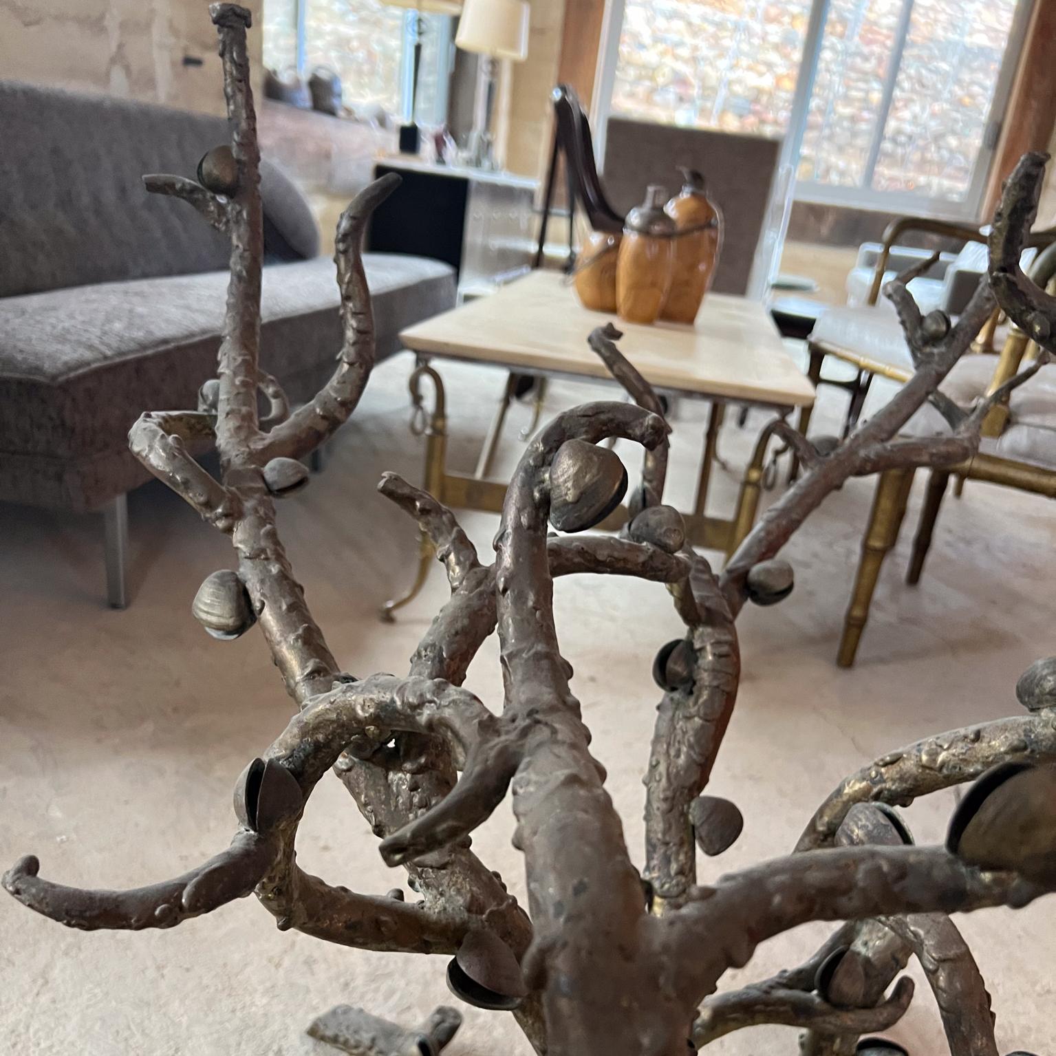 Base de table de salle à manger sculpturale en bronze des années 1970 en vente 1