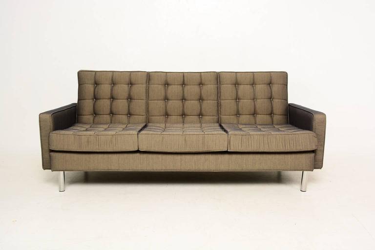 Mid-Century Modern Sofa after Florence Knoll For Sale at 1stdibs