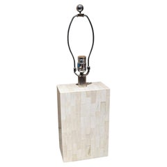 Lampe de table « Hollywood Regency » par Enrique Garcel, os en mosaïque, Colombie