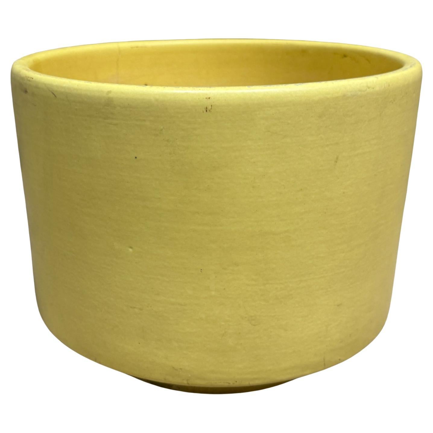 1960s Gran Jardinera Amarilla Moderna Architectural Art Pottery Gainey