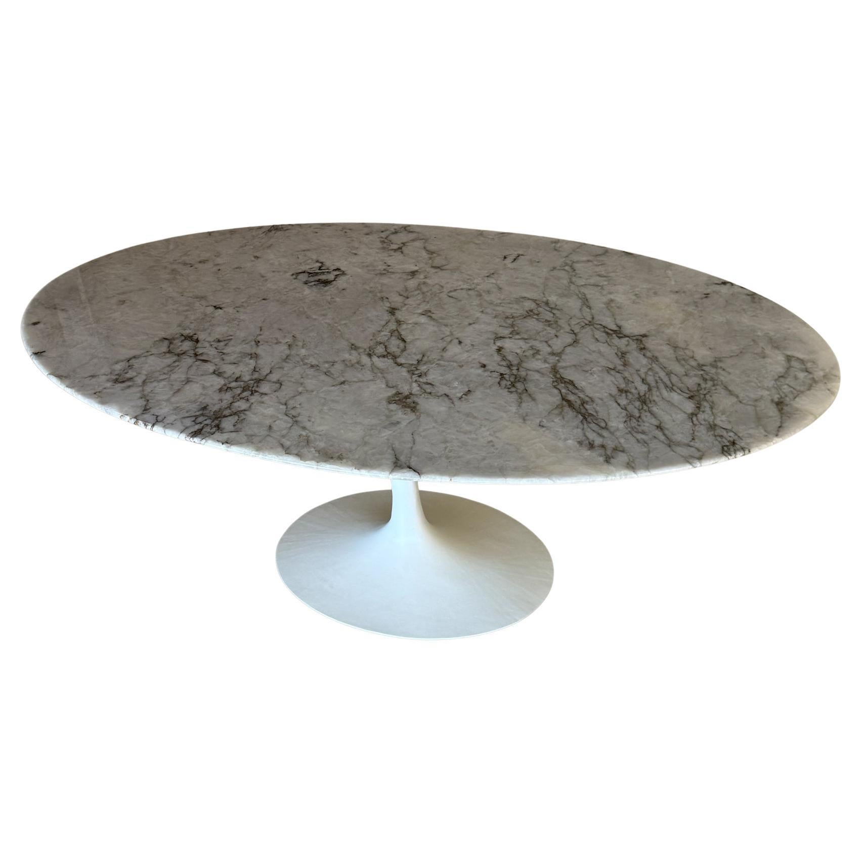Mid-Century Modern Eero SaarinenKnoll Oval Tulip Pedestal Table Cristallo Quartz For Sale