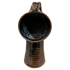 Vaso angolato in studio moderno in ceramica Art Pottery