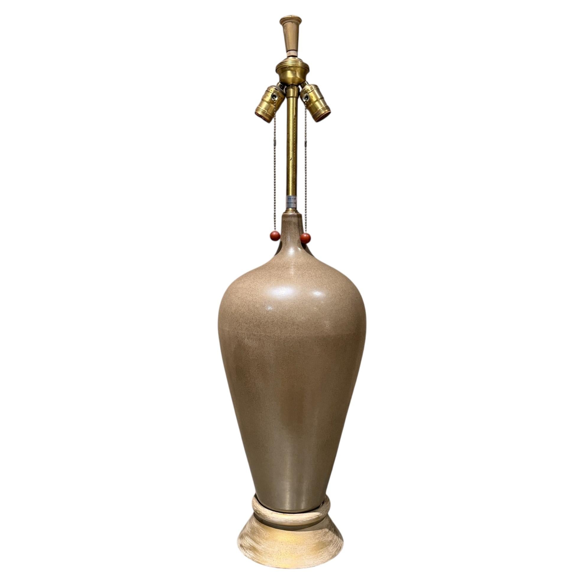 Lampada da tavolo in ceramica italiana del 1960 di The Marbro Lamp Company