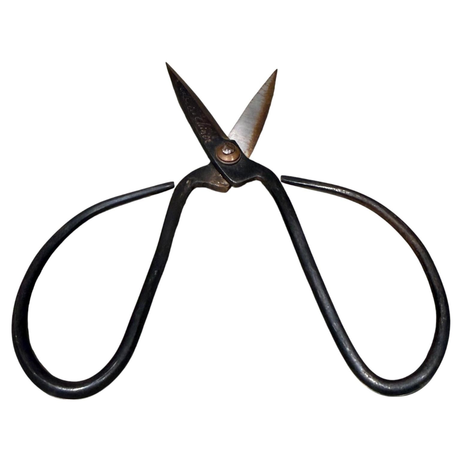 Traditional Pair of Forged Carbon Steel Loop-Handled Shears Chinese Bonsai