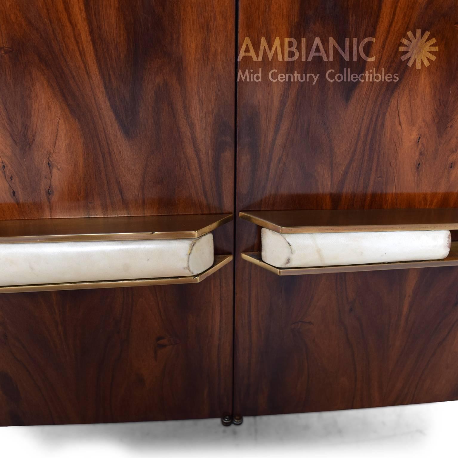 Long Rosewood Credenza by Frank Kyle In Excellent Condition In Chula Vista, CA