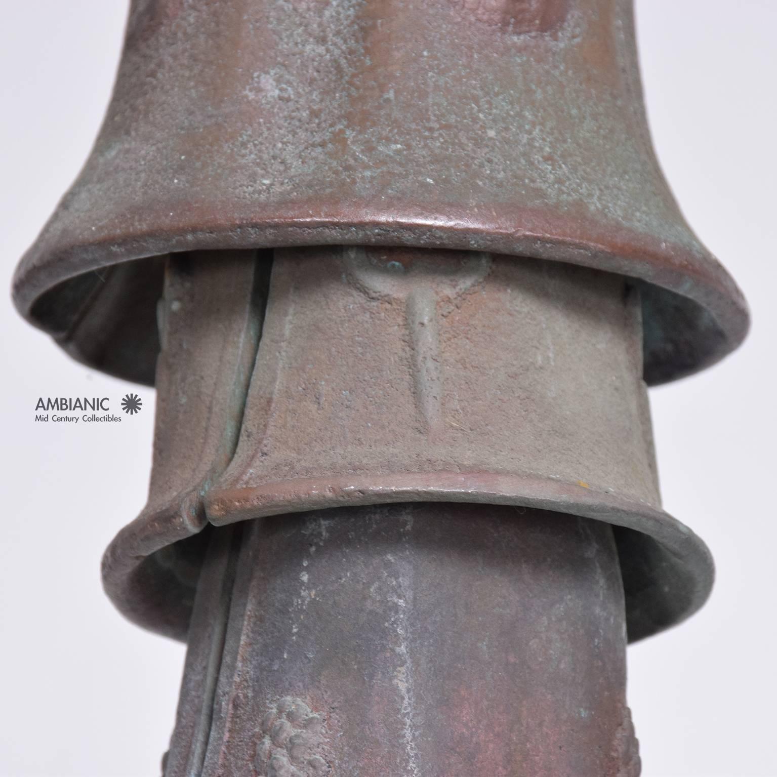 Mid-Century Modern Cast Bronze Bell Wind Chime after Soleri In Excellent Condition In Chula Vista, CA