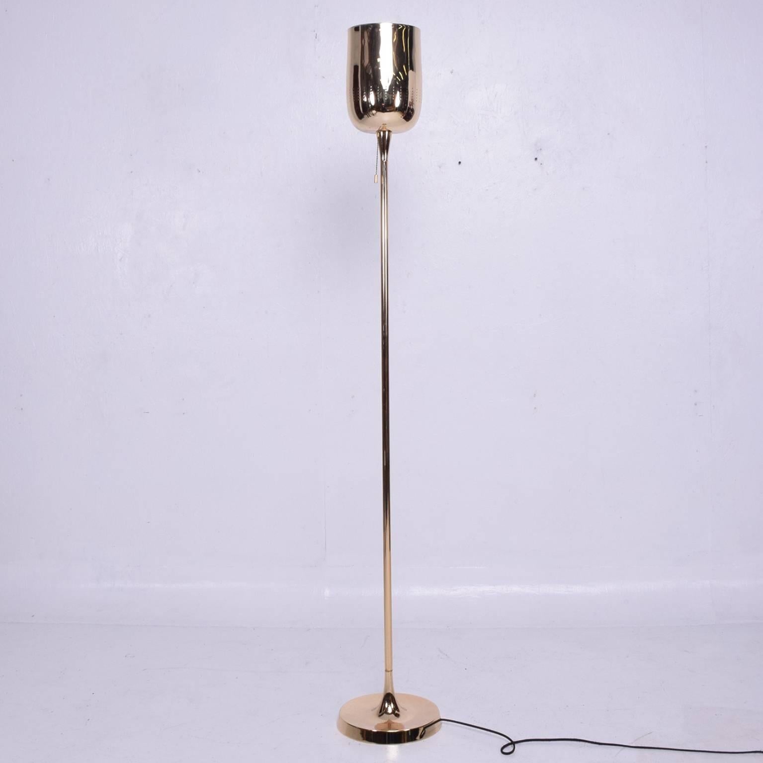 For your consideration a vintage floor lamp (new brass plated finish).
Spectacular clean, sculptural and modern design.
Unmarked, no information on the maker. 

Measures: 65