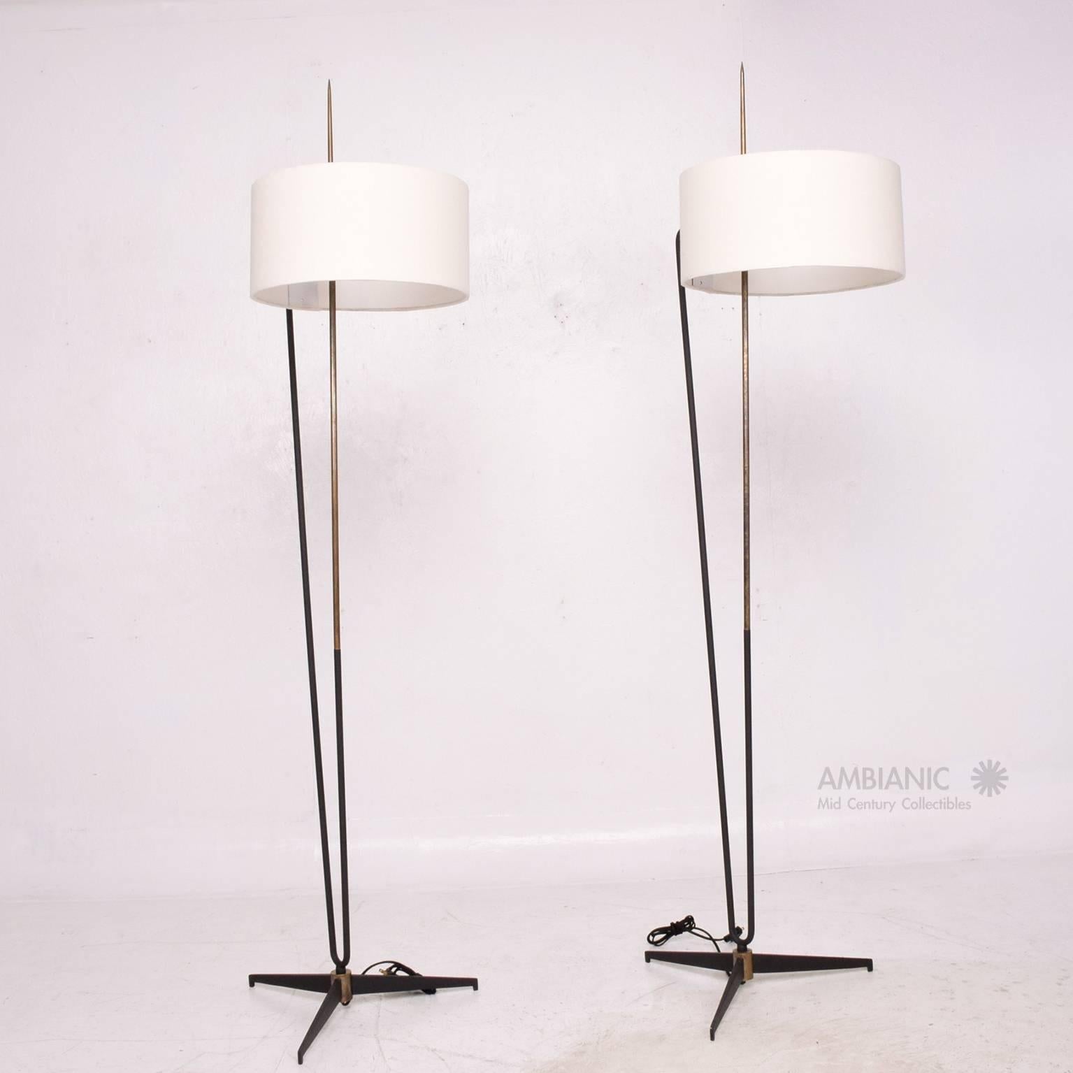 Pair of French Floor Lamps In Excellent Condition In Chula Vista, CA