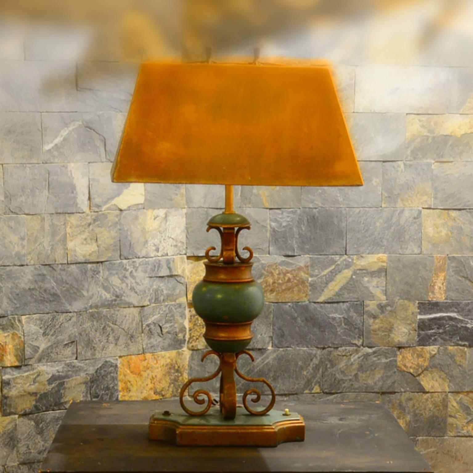 Hollywood Regency Table Lamp In Good Condition In Chula Vista, CA