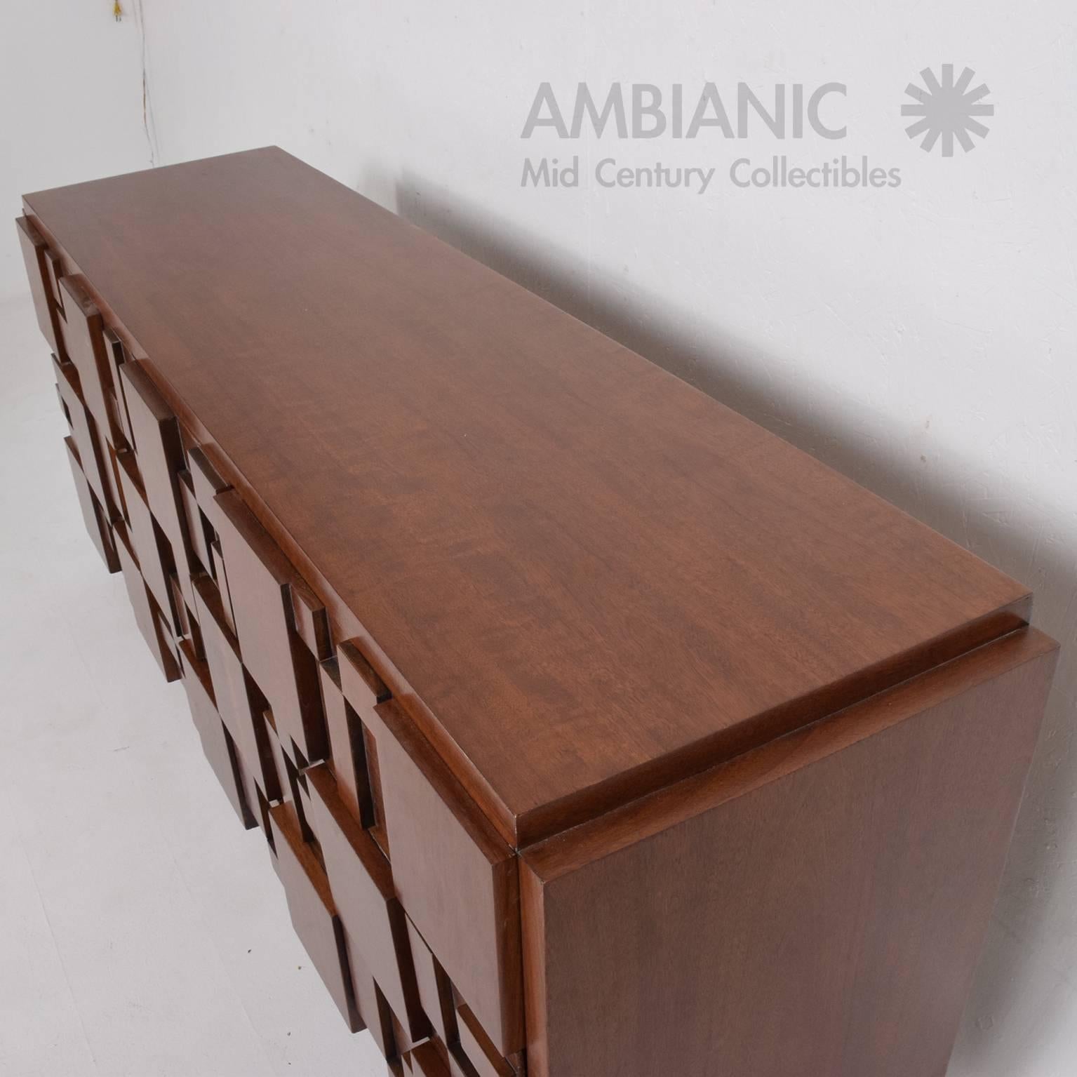 Mid-20th Century Mid-Century Modern Lane Brutalist Dresser in Excellent Restored Condition