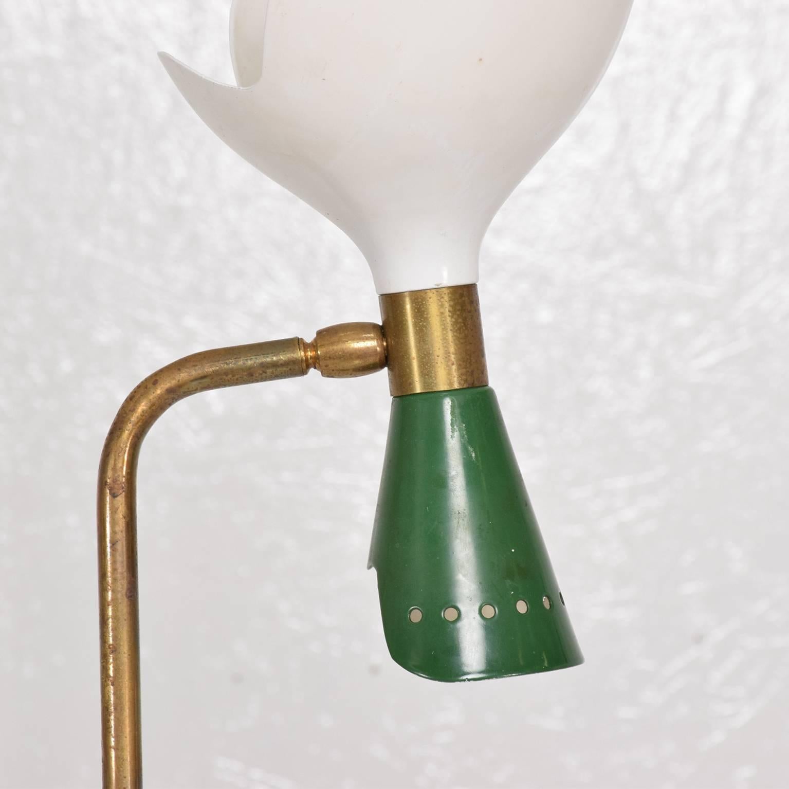 Mid-Century Modern Italian Floor Lamp Attributed to Stilnovo In Good Condition In Chula Vista, CA