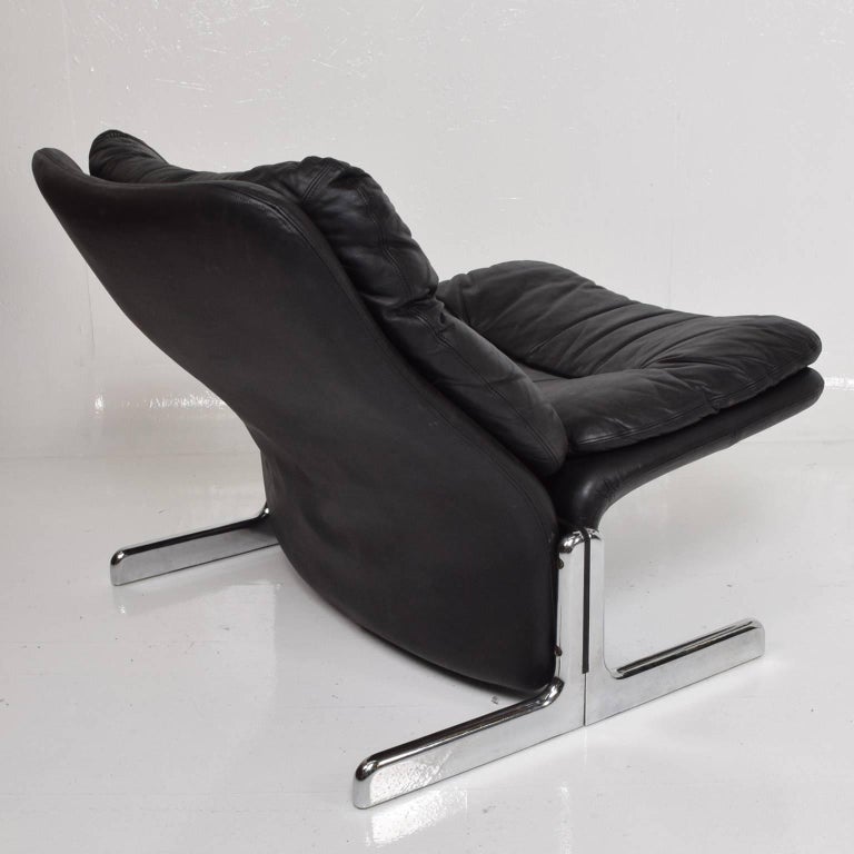 Mid Century Modern Leather Lounge Chair And Ottoman By Ammanati Italian Mid Century Modern Leather Lounge Chair And Ottoman By Ammanati Vitelli For
