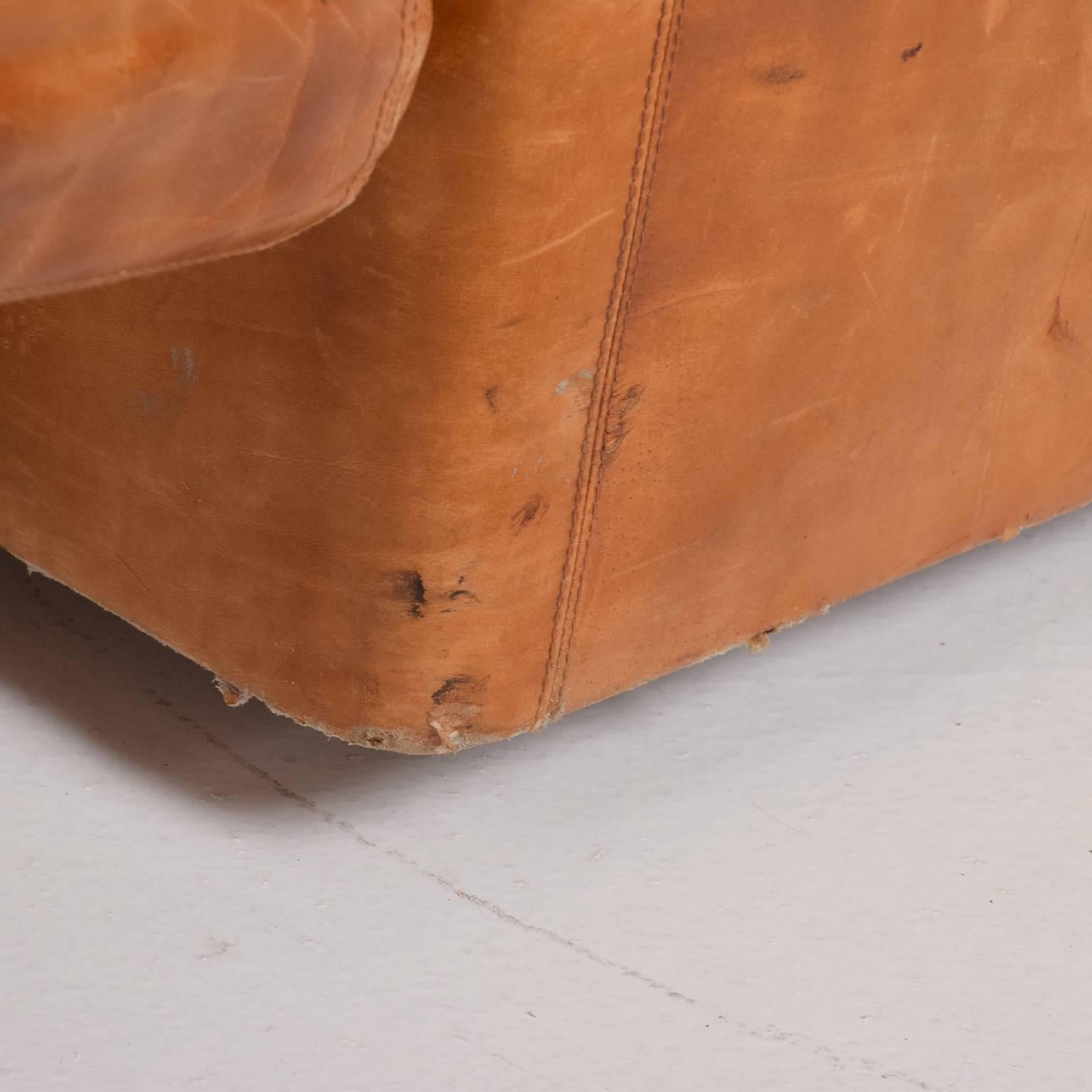 Mid-20th Century Mid-Century Modern Italian Leather Sofa Bed by Tito Agnolli