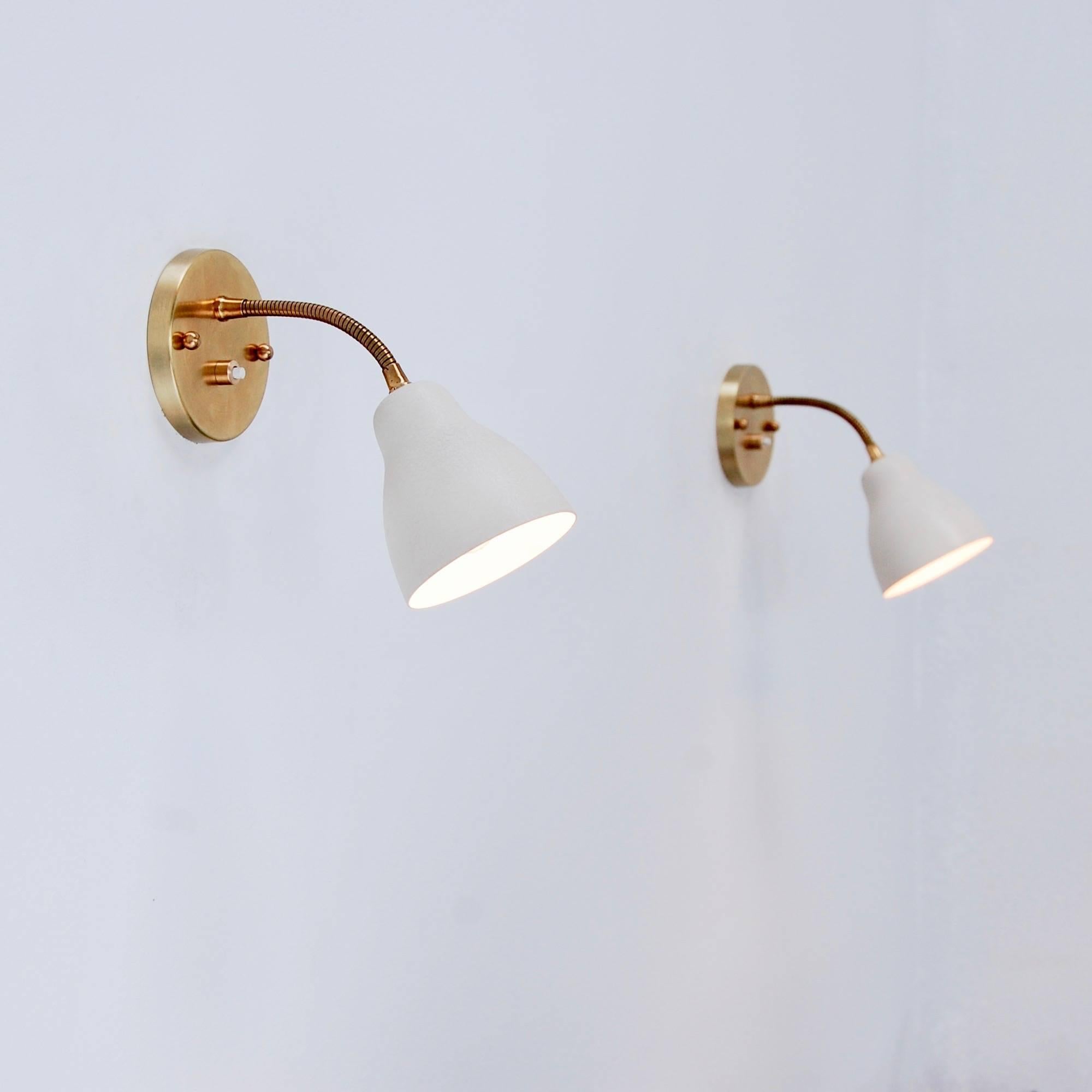 brass gooseneck sconce