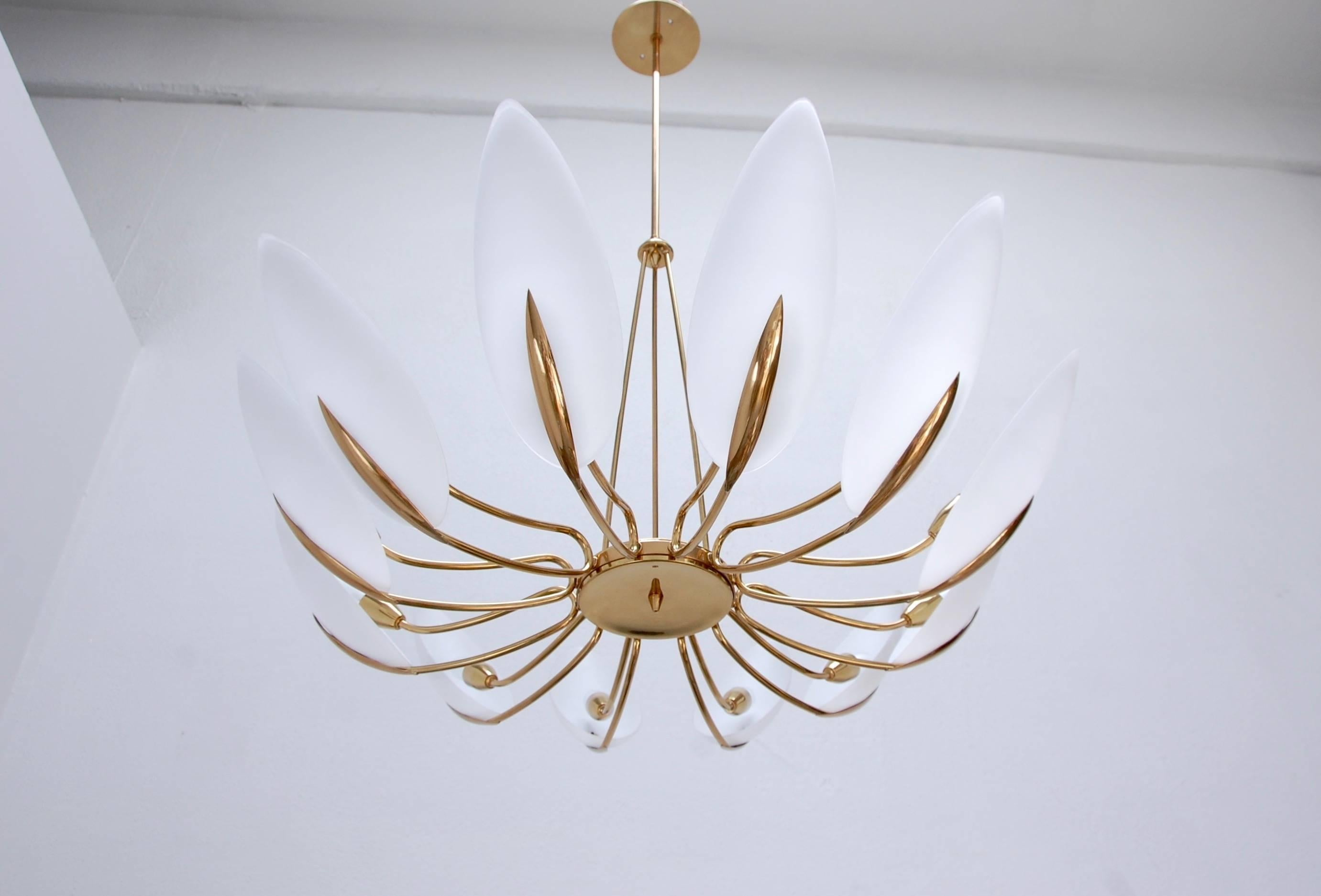 Italian Botanical Mid-Century Chandelier In Excellent Condition In Los Angeles, CA