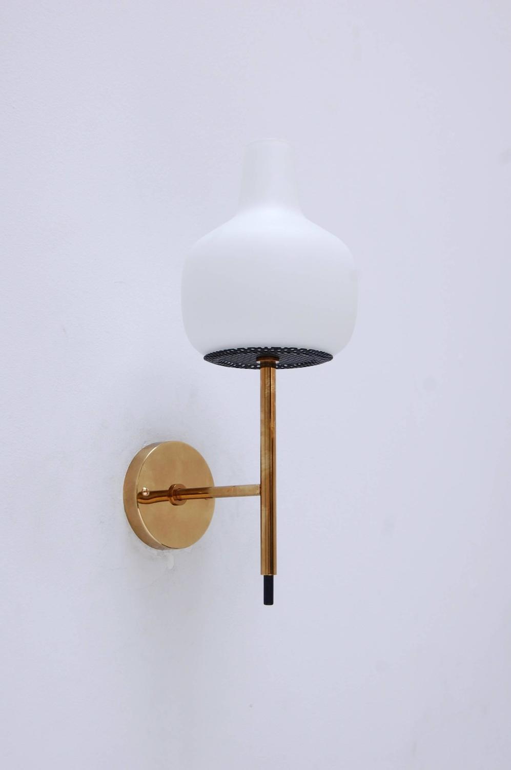 Mid-Century Modern Italian Sconces For Sale at 1stdibs